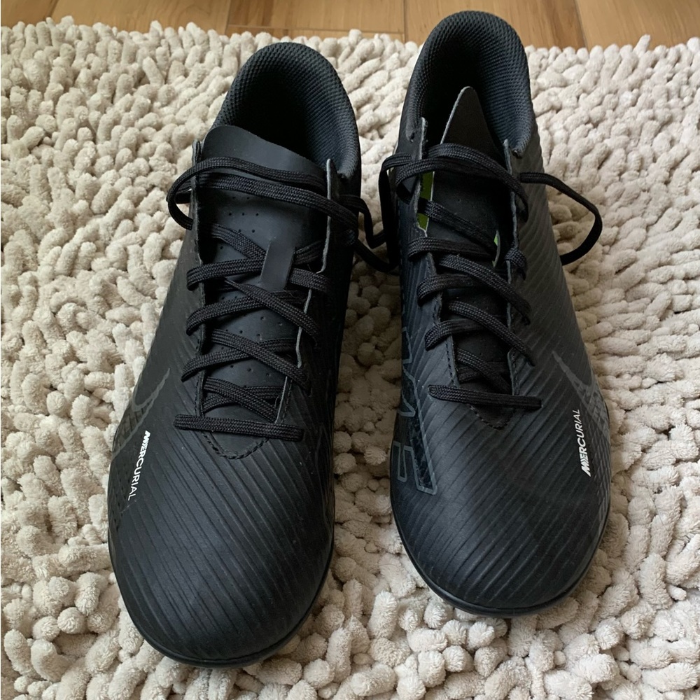 Men’s Nike soccer cleats